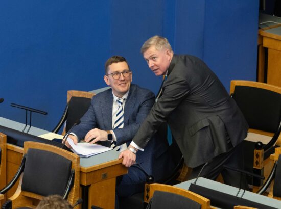 Kliimaminister Kristen Michal pidas Riigikogus aastaettekande riigi pikaajalise arengustrateegia „Eesti 2035“ elluviimisest.
