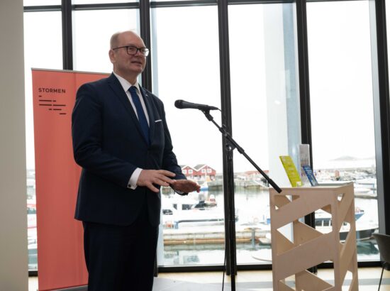 Euroopa kultuuripealinnaks valitud Bodøs Eesti kauneimate raamatute näituse avamine.