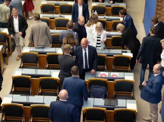 Riigikogu aseesimeeste erakorralised valimised