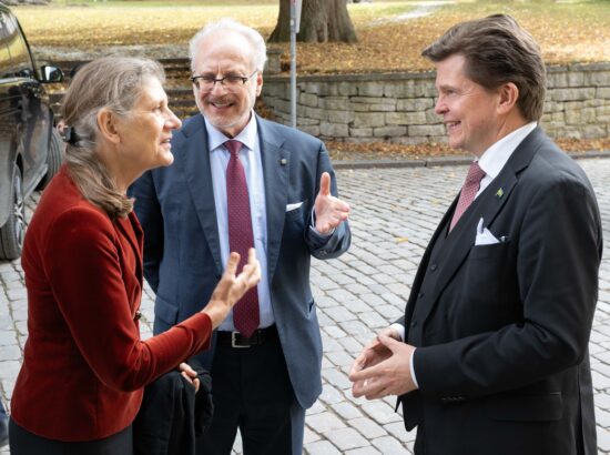 Riigikogu esimees Lauri Hussar viibib Balti riikide parlamentide juhtide ühisel visiidil Gotlandil, et osaleda suurpõgenemise 80. aastapäeva üritustel. Kohtumine Gotlandi maavanema Anders Flankinguga.