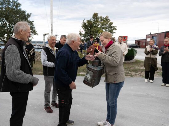 Pärgade asetamise tseremoonia Slites.