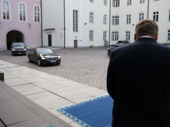 Riigikogu esimees Lauri Hussar kohtus Ukraina parlamendi esimehe Ruslan Stefantšukiga. Kohtumisel osalesid ka Riigikogu liikmed Marko Mihkelson, Tanel Kiik ja Urmas Reinsalu.
