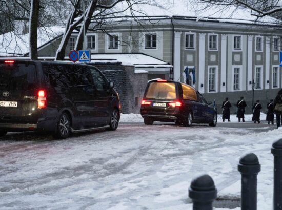 President Arnold Rüütlile pühendatud mälestushetk Kuberneri aias