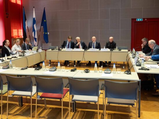 Riigikogu Euroopa Liidu asjade komisjoni ja riigikaitsekomisjoni avalikul istungil on fookuses Euroopa Komisjoni presidendi erinõuniku, Soome endise presidendi Sauli Niinistö koostatud raport Euroopa tsiviilsest ja sõjalisest valmidusest.