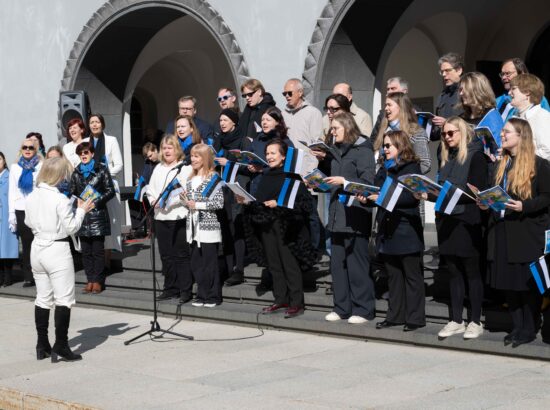 Riigikogu lahtiste uste päev.