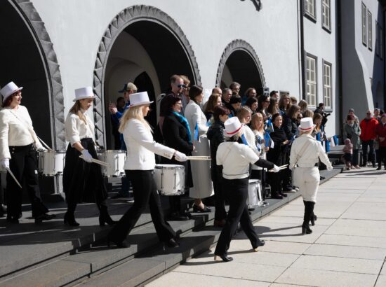 Riigikogu lahtiste uste päev.