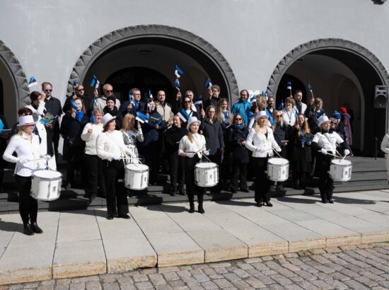 Riigikogu lahtiste uste päev.