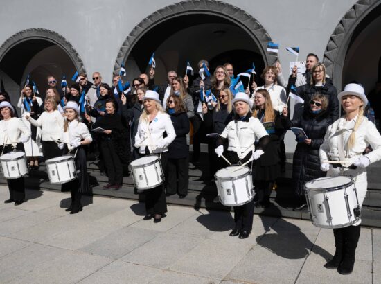 Riigikogu lahtiste uste päev.