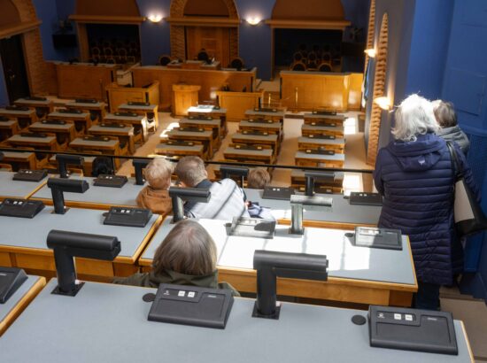 Riigikogu lahtiste uste päev.