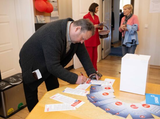 Riigikogu lahtiste uste päev.