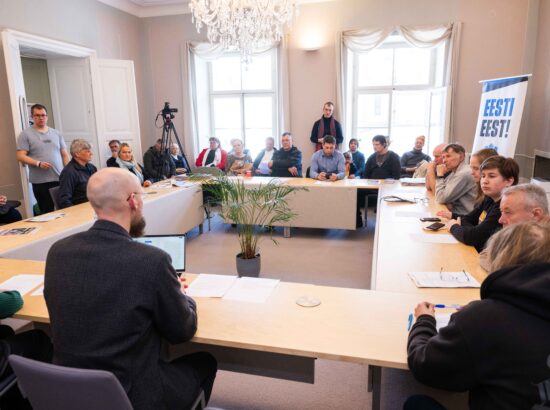 Riigikogu lahtiste uste päev.