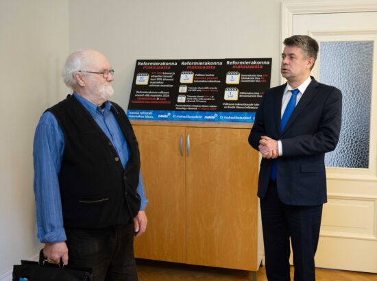 Riigikogu lahtiste uste päev.