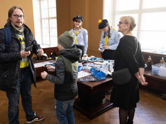 Riigikogu lahtiste uste päev.