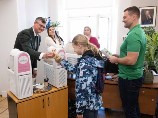 Riigikogu lahtiste uste päev.