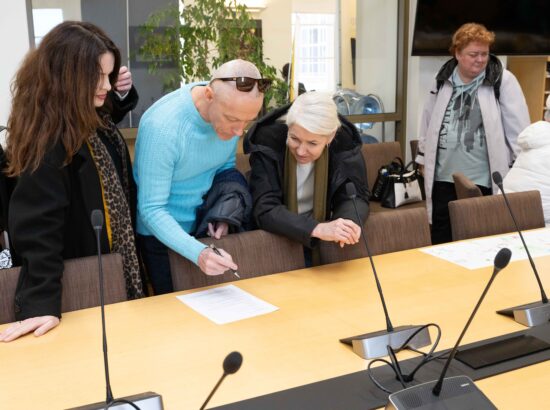 Riigikogu lahtiste uste päev.