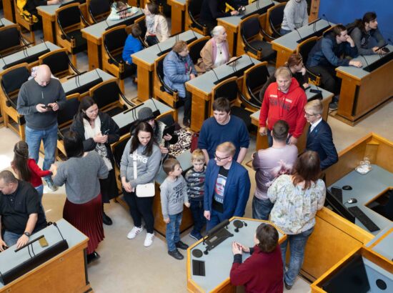 Riigikogu lahtiste uste päev.