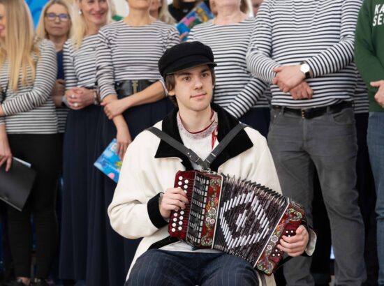 Riigikogu lahtiste uste päev.