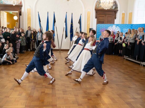 Riigikogu lahtiste uste päev.