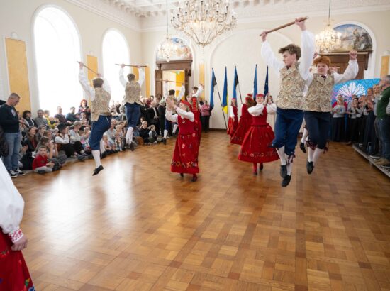 Riigikogu lahtiste uste päev.