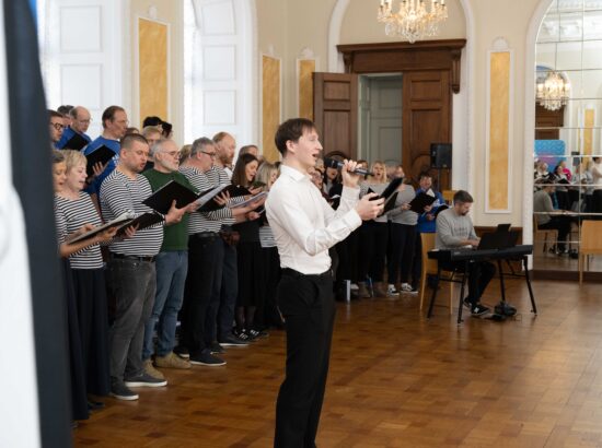 Riigikogu lahtiste uste päev.