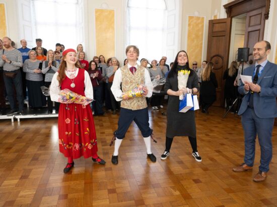 Riigikogu lahtiste uste päev.