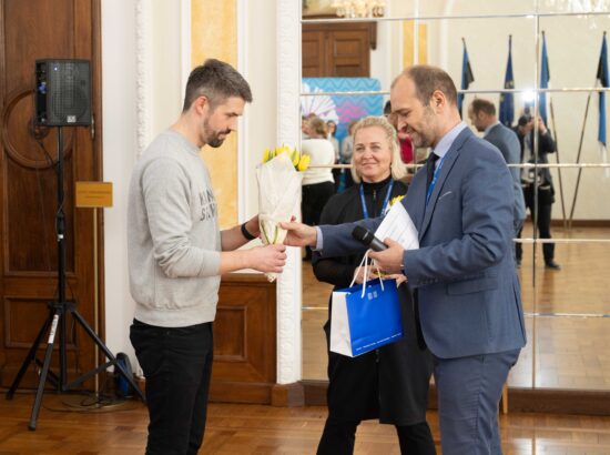Riigikogu lahtiste uste päev.