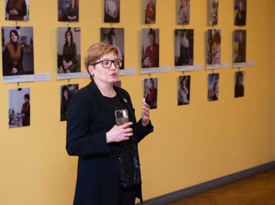 Fotonäitus „Ema“ on pühendatud Ukraina emadele, kes andsid tuleviku ja vabaduse nimel kõige kallima – oma pojad.