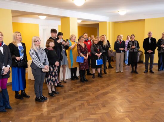 Fotonäitus „Ema“ on pühendatud Ukraina emadele, kes andsid tuleviku ja vabaduse nimel kõige kallima – oma pojad.
