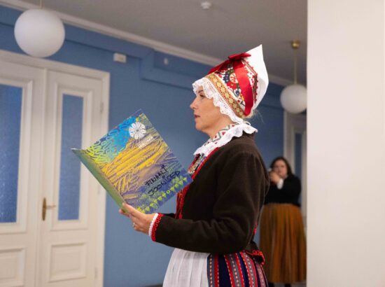 XXVIII laulu- ja XXI tantsupeole „Iseoma“ pühendatud riigilipu heiskamise tseremoonia Kuberneri aias