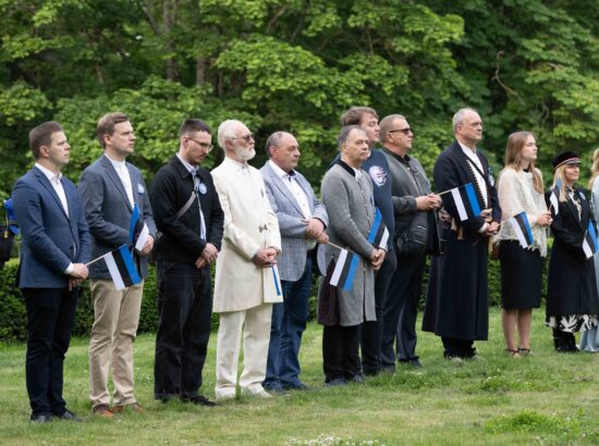 XXVIII laulu- ja XXI tantsupeole „Iseoma“ pühendatud riigilipu heiskamise tseremoonia Kuberneri aias