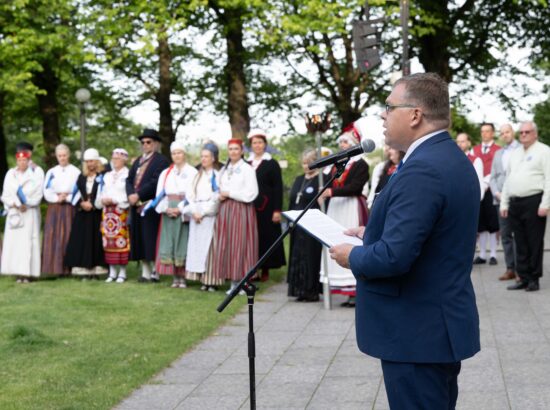 XXVIII laulu- ja XXI tantsupeole „Iseoma“ pühendatud riigilipu heiskamise tseremoonia Kuberneri aias