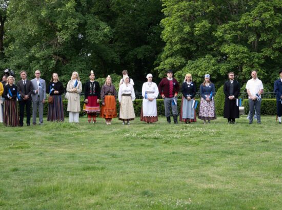 XXVIII laulu- ja XXI tantsupeole „Iseoma“ pühendatud riigilipu heiskamise tseremoonia Kuberneri aias