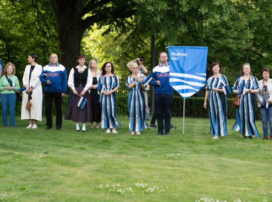 XXVIII laulu- ja XXI tantsupeole „Iseoma“ pühendatud riigilipu heiskamise tseremoonia Kuberneri aias