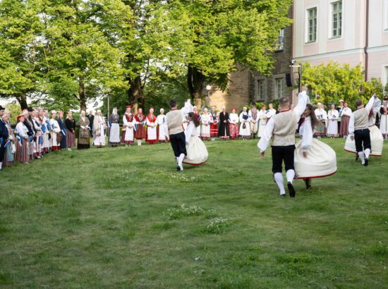 XXVIII laulu- ja XXI tantsupeole „Iseoma“ pühendatud riigilipu heiskamise tseremoonia Kuberneri aias