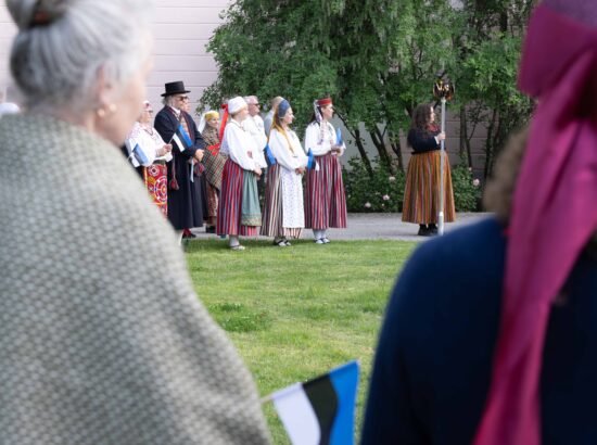 XXVIII laulu- ja XXI tantsupeole „Iseoma“ pühendatud riigilipu heiskamise tseremoonia Kuberneri aias