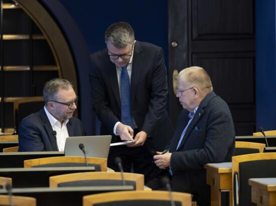 Täiskogu istung, 9.10.2025