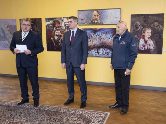Näituse "Alistumatu Mariupol" avamissündmus.