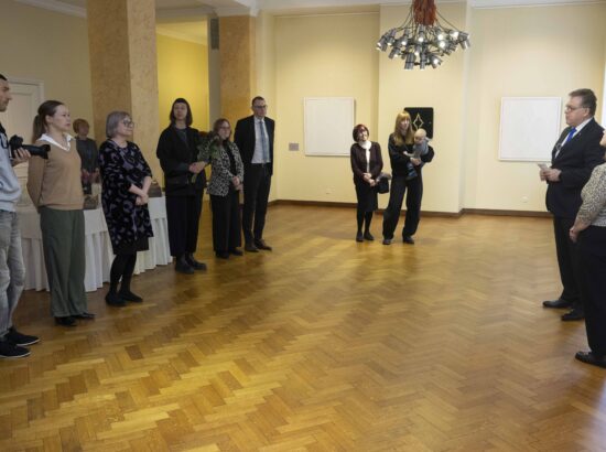 Sirja-Liisa Eelma isikunäituse „Helios“ avamine.