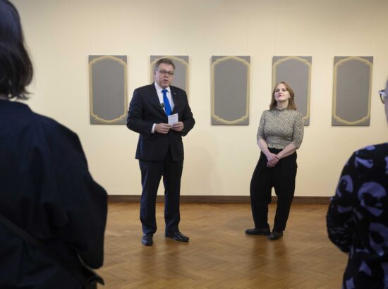 Sirja-Liisa Eelma isikunäituse „Helios“ avamine.