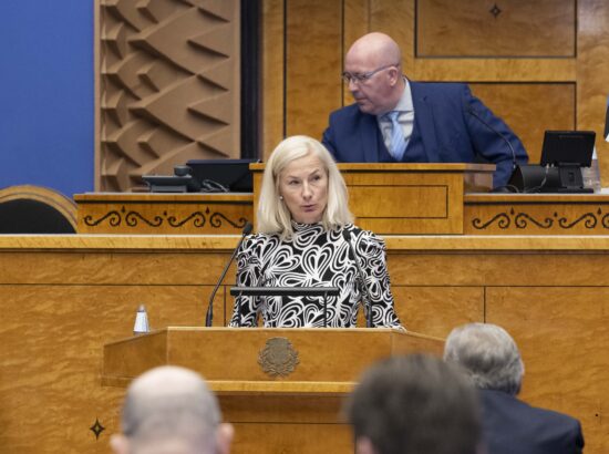 Riigikogu arutas olulise tähtsusega riikliku küsimusena kodanikuühiskonna arengut, demokraatia olukorda ning kollektiivsete pöördumiste rolli