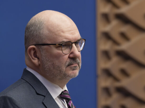 Riigikogu arutas olulise tähtsusega riikliku küsimusena kodanikuühiskonna arengut, demokraatia olukorda ning kollektiivsete pöördumiste rolli