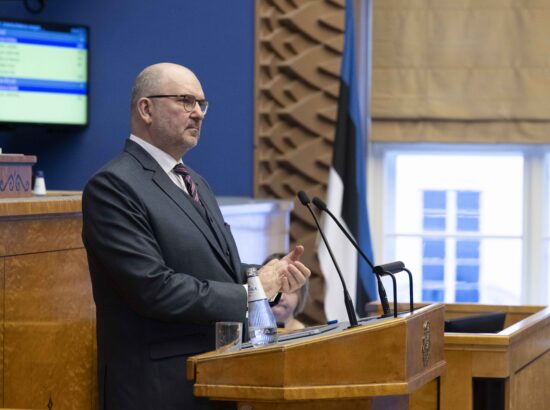 Riigikogu arutas olulise tähtsusega riikliku küsimusena kodanikuühiskonna arengut, demokraatia olukorda ning kollektiivsete pöördumiste rolli