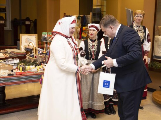 Võrumaa ja Setomaa käsitöö ja talutoodangu näitus