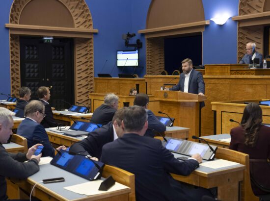 Kalle Grünthalilt saadikupuutumatuse võtmine