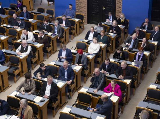 Kalle Grünthalilt saadikupuutumatuse võtmine