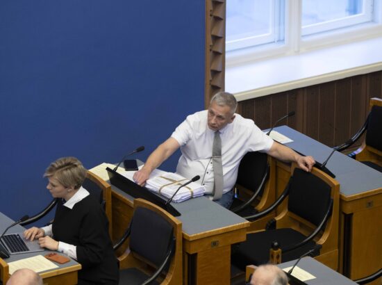 Kalle Grünthalilt saadikupuutumatuse võtmine