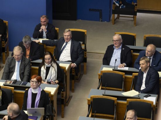 Kalle Grünthalilt saadikupuutumatuse võtmine