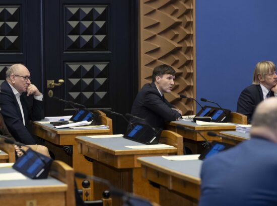 Kalle Grünthalilt saadikupuutumatuse võtmine