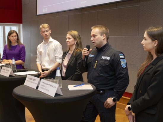 Seminar sotsiaalmeedia mõjust lastele