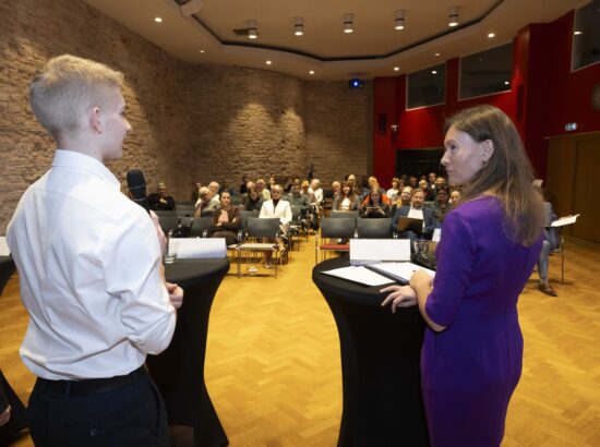 Seminar sotsiaalmeedia mõjust lastele